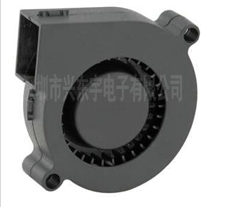 直流（liú）鼓（gǔ）風（fēng）機廠家給你貼心的服務。