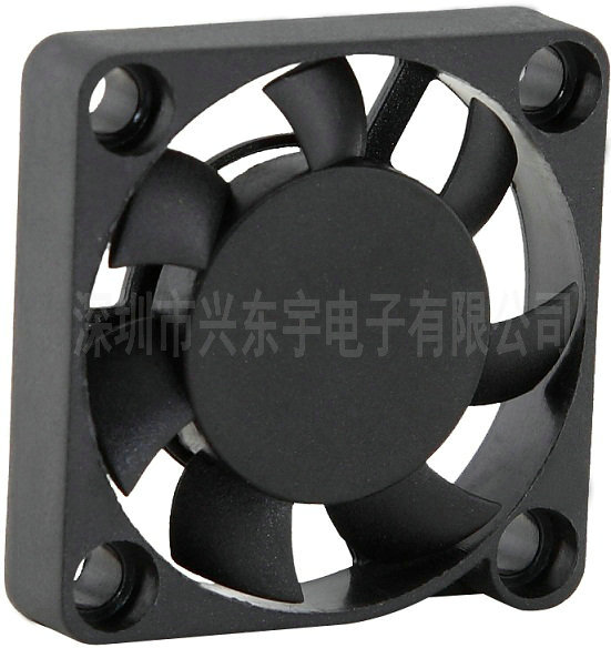 加濕器散熱風機為加濕（shī）器降熱的好（hǎo）幫手