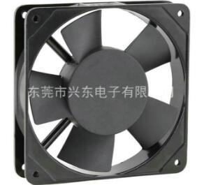 交流風扇的應用，解（jiě）決了散熱問題